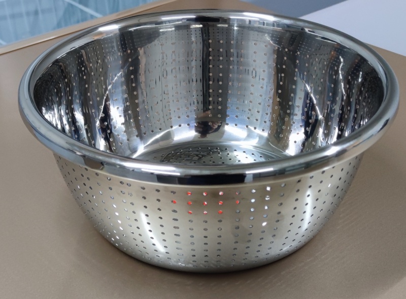 Чаша дуршлаг из нержавеющей стали 28 см