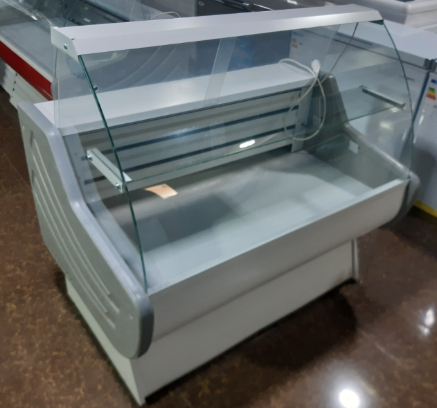 Холодильная витрина  1.3 м,  0 +5 °C. выкладка 600 мм.