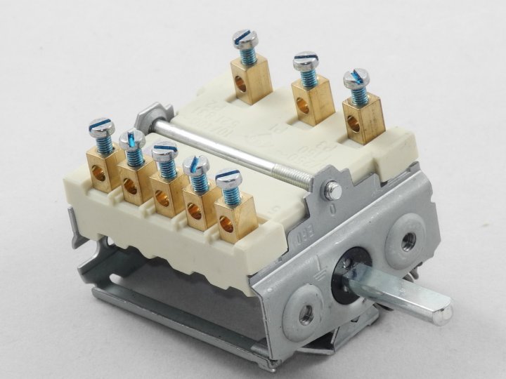 Переключатель  ego 49.27215.746